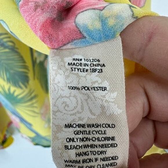 Soft Surroundings Kimono Womens ONE SIZE Swim Coverup Yellow Tropical Parrot - Picture 7 of 7